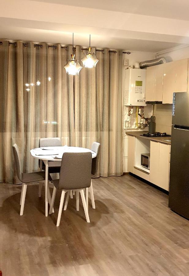 Apartament Max Mamaia Nord Apartment Năvodari Екстериор снимка